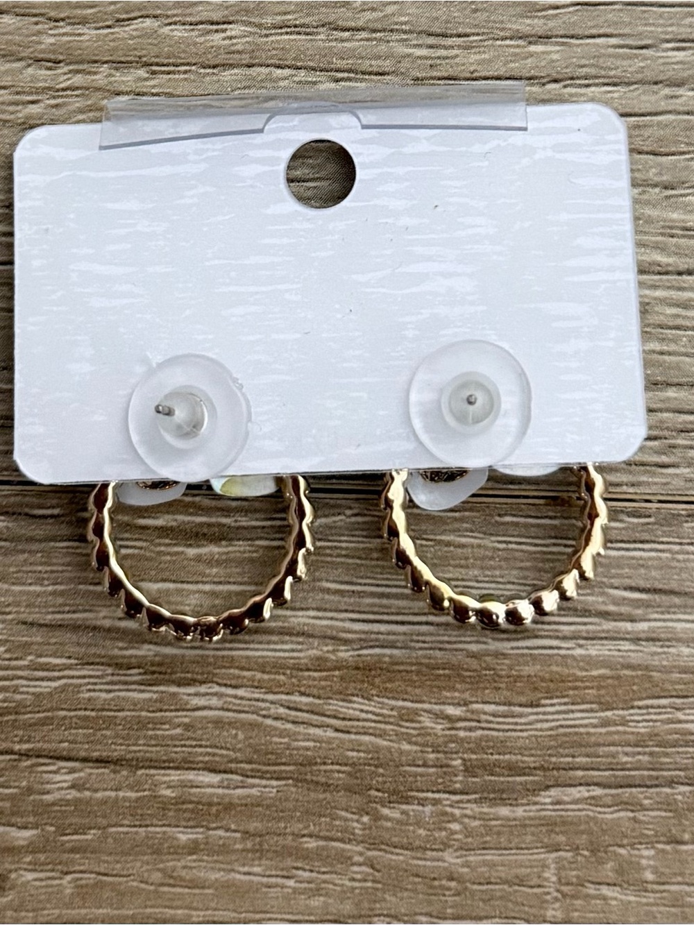 White Flower Crystal Hoop Dangle Earrings NWT - Picture 3 of 3